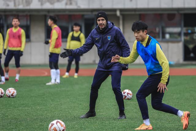 体育数据-南通支云主帅：新赛季目标保级 中国没有足球文化